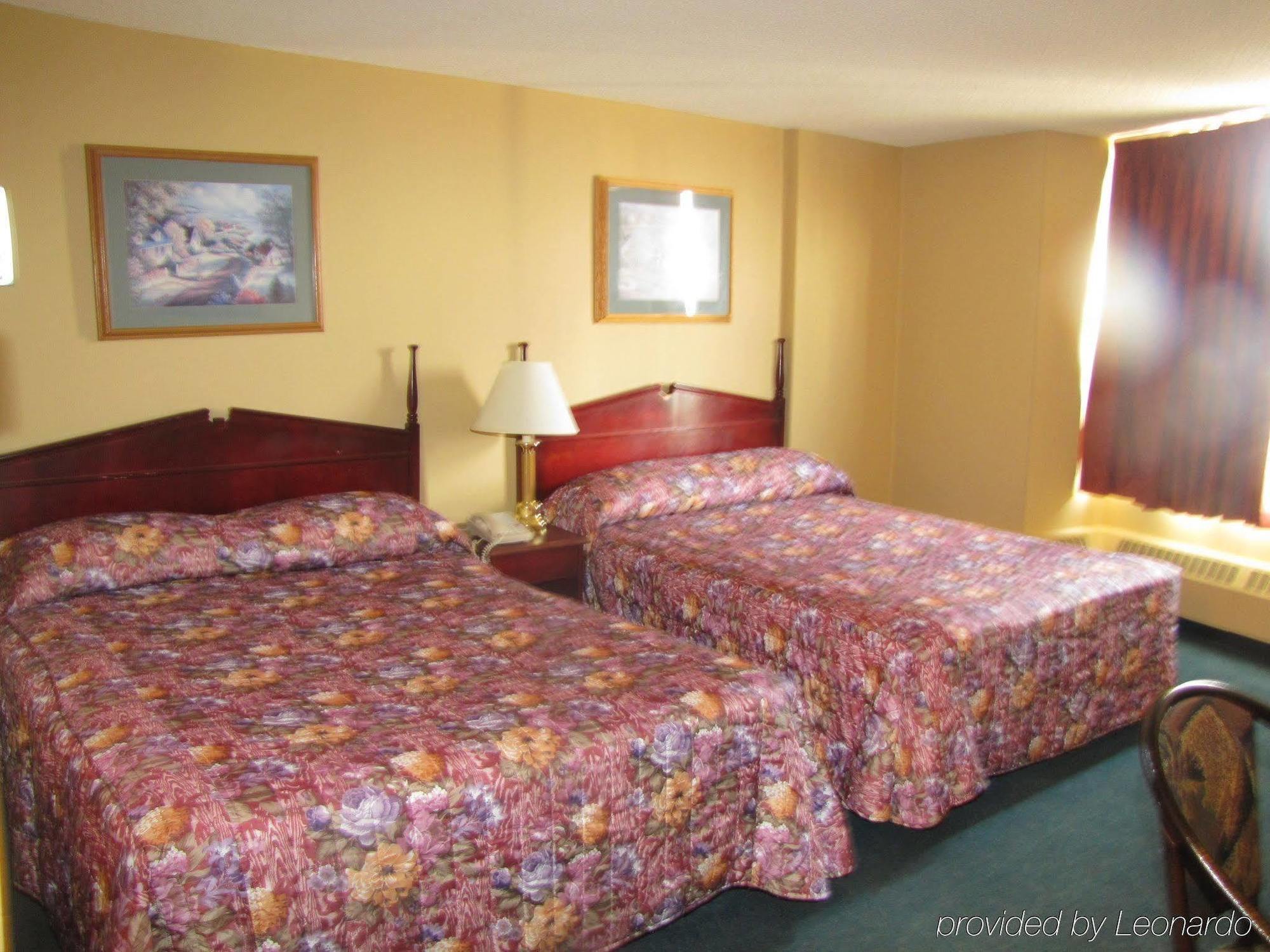 Coliseum Inn Edmonton Quarto foto